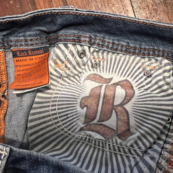 ROCK REVIVAL SHORTS Celine Flare 28 - Picture 7 of 10